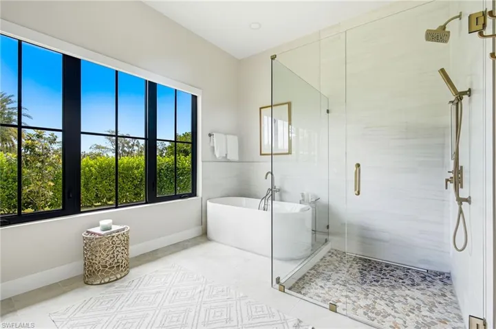 167 Burning Tree Dr, Naples, Florida 34105