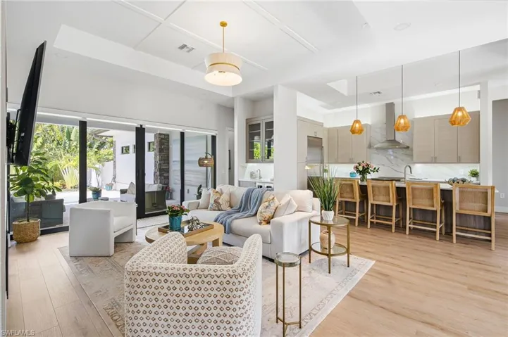 167 Burning Tree Dr, Naples, Florida 34105