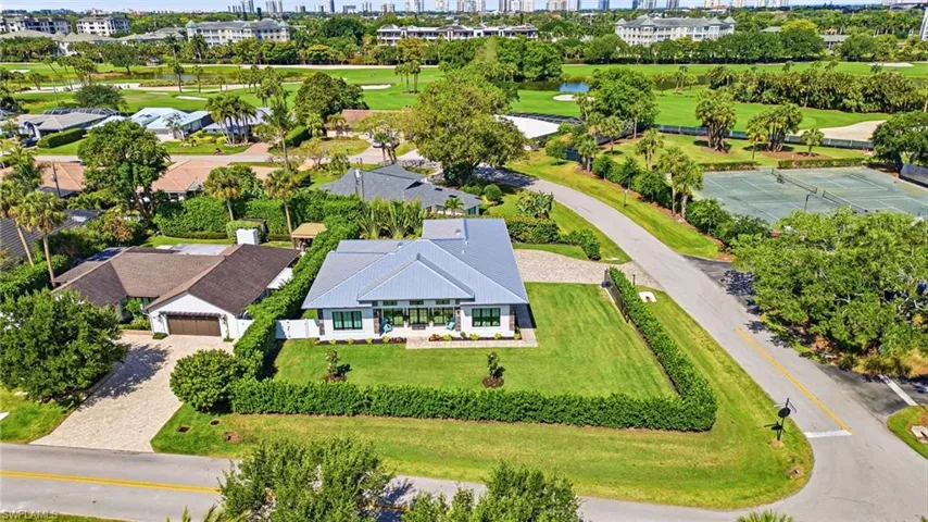 167 Burning Tree Dr, Naples, Florida 34105