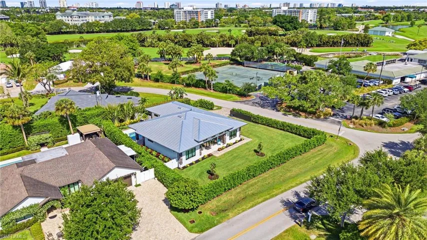 167 Burning Tree Dr, Naples, Florida 34105