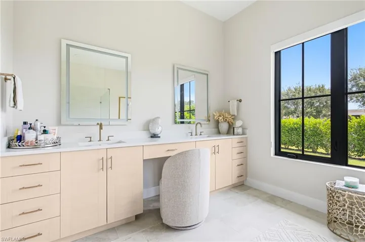 167 Burning Tree Dr, Naples, Florida 34105