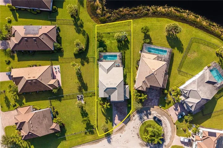 15510 Papyrus Ct, Alva, Florida 33920