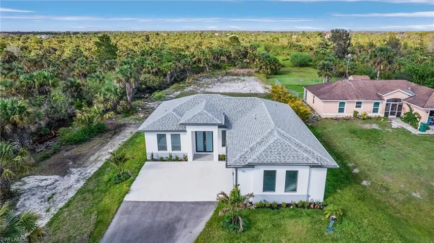 Birds eye view of property