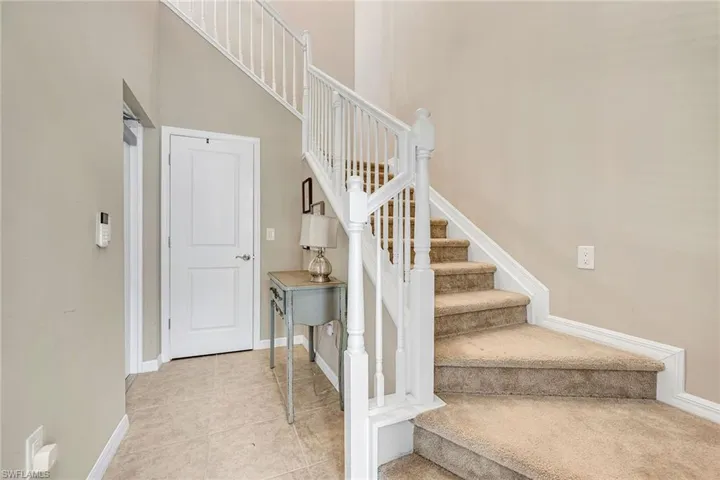 1431  Santiago  CIR, Naples, FL 34113