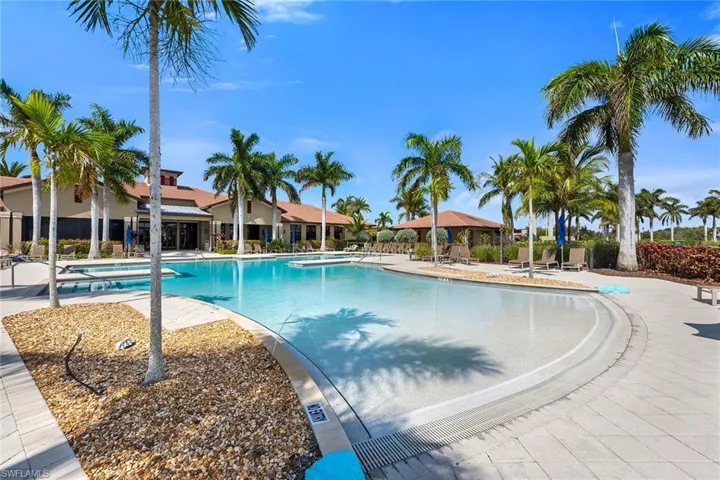 1431  Santiago  CIR, Naples, FL 34113