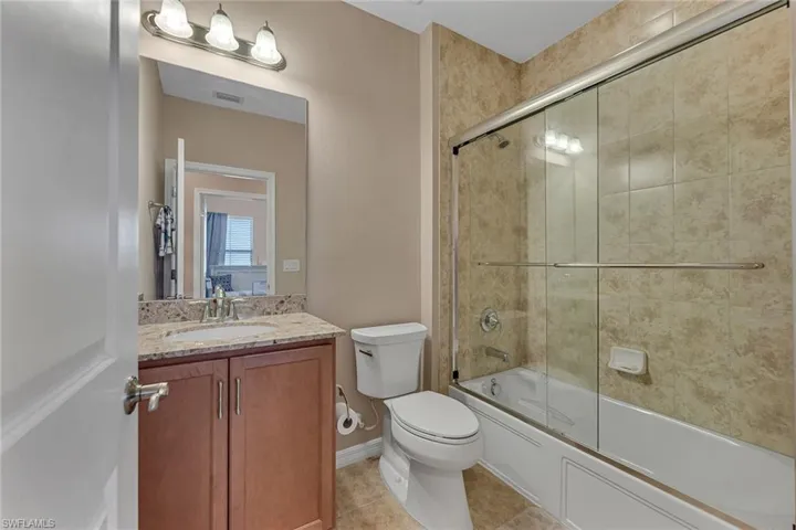 1431  Santiago  CIR, Naples, FL 34113