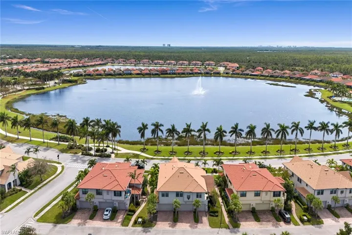 1431  Santiago  CIR, Naples, FL 34113