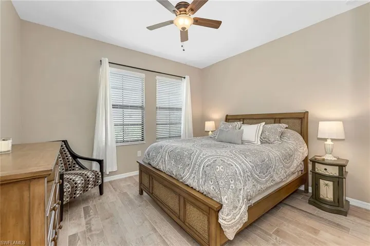1431  Santiago  CIR, Naples, FL 34113