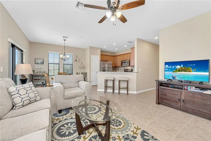 1431  Santiago  CIR, Naples, FL 34113
