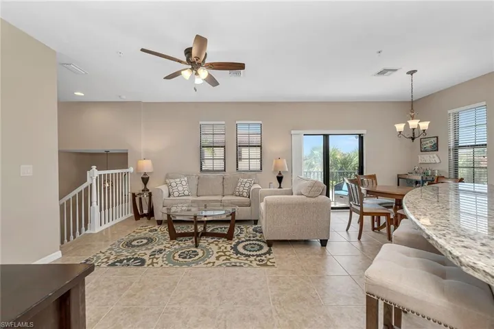 1431  Santiago  CIR, Naples, FL 34113