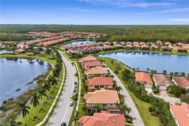 1431  Santiago  CIR, Naples, FL 34113