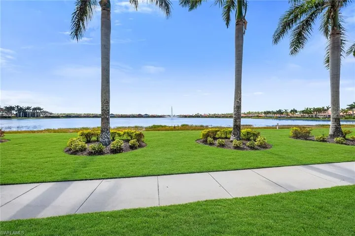 1431  Santiago  CIR, Naples, FL 34113