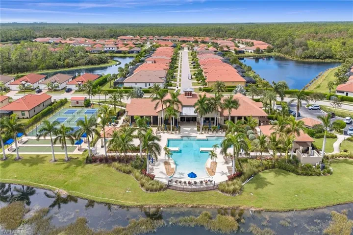 1431  Santiago  CIR, Naples, FL 34113