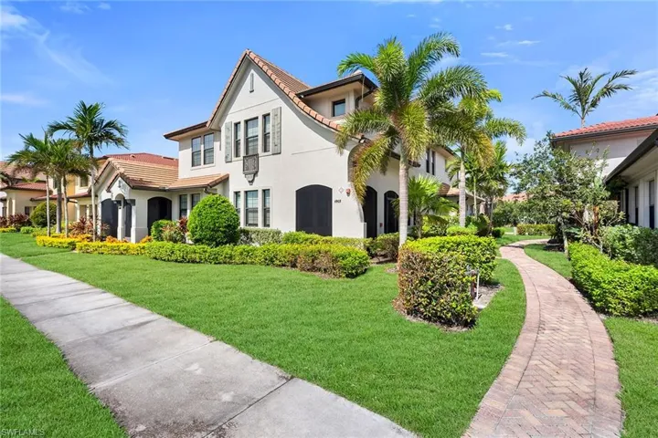 1431  Santiago  CIR, Naples, FL 34113