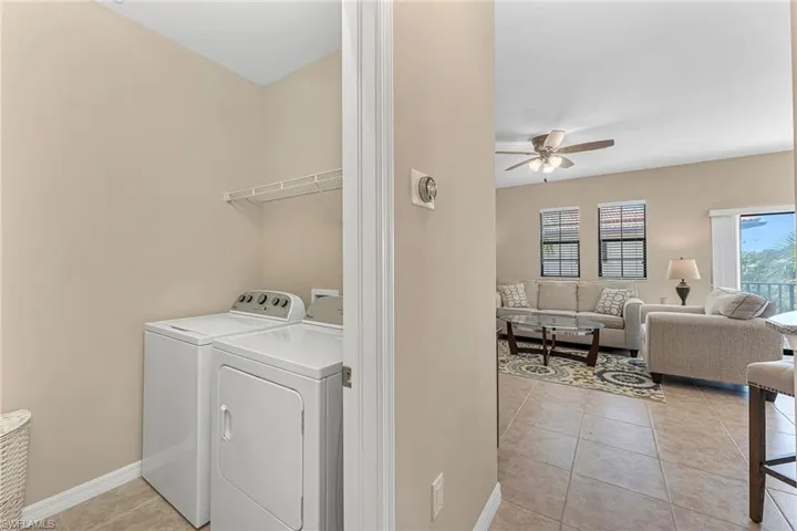 1431  Santiago  CIR, Naples, FL 34113