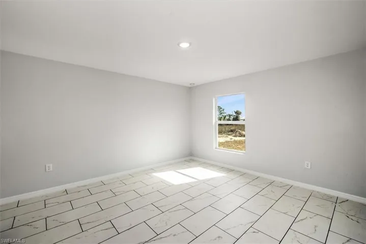 8024  Melody  CIR, Labelle, FL 33935