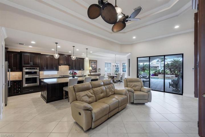 Great room overlooking pool & spa