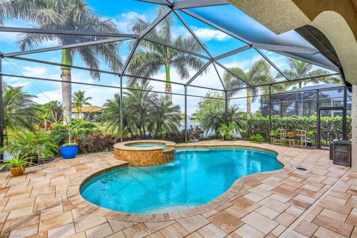Pool & Spa with northwestern fountain and lake view