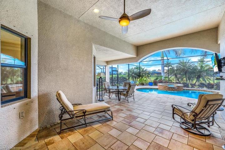 Large covered lanai