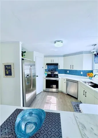 3112 Running Deer Dr, North Fort Myers, Florida 33917