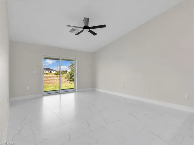 362/364  Petite  AVE, Lehigh Acres, FL 33974