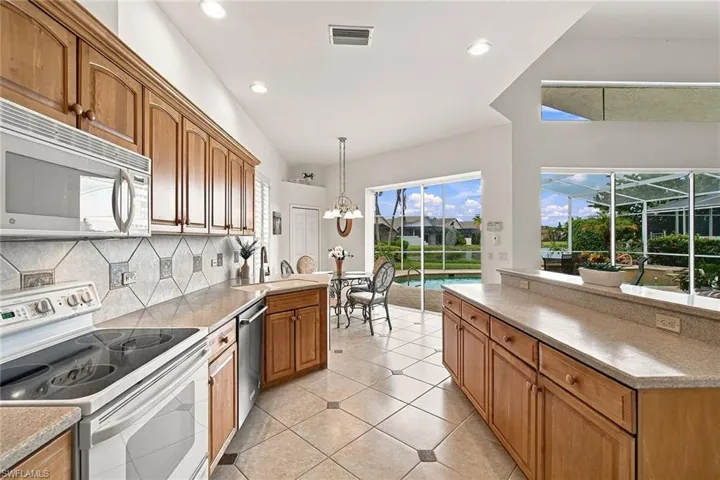 28522 Highgate Dr, Bonita Springs, Florida 34135