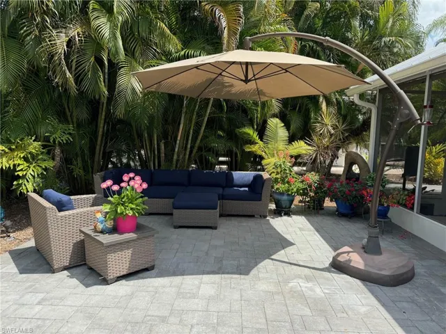 View of patio / terrace with an outdoor hangout area