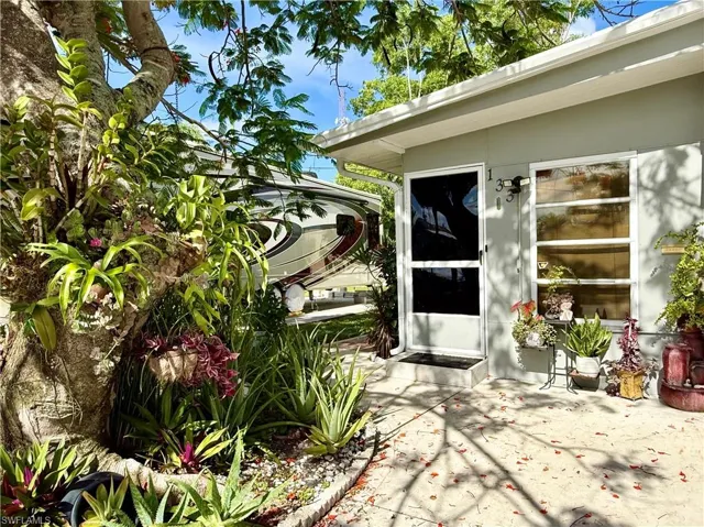 133 Redwood Ln, Naples, Florida 34114
