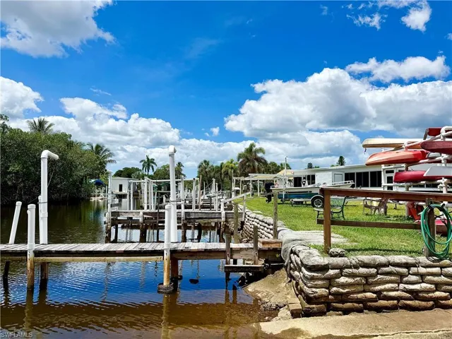 133 Redwood Ln, Naples, Florida 34114