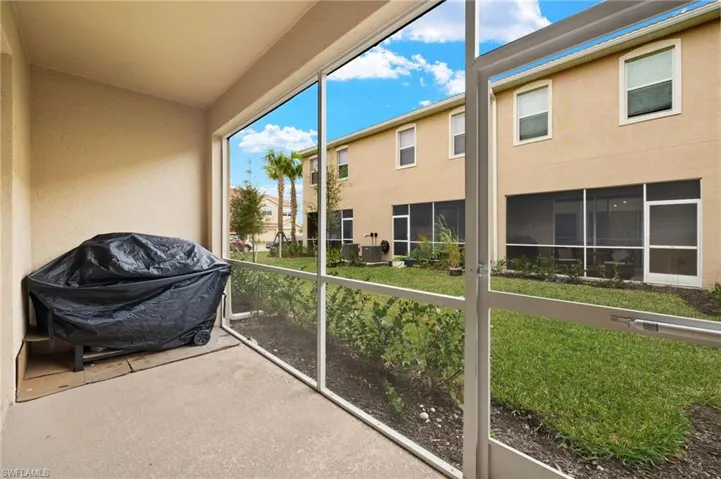 2934 Citrus St, Naples, Florida. Esperanza Bustamante, Listing Agent.