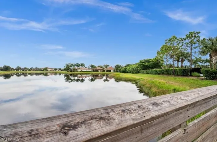 2934 Citrus St, Naples, Florida. Esperanza Bustamante, Listing Agent.