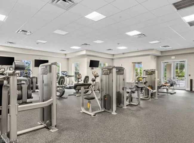 2934 Citrus St, Naples, Florida. Esperanza Bustamante, Listing Agent.