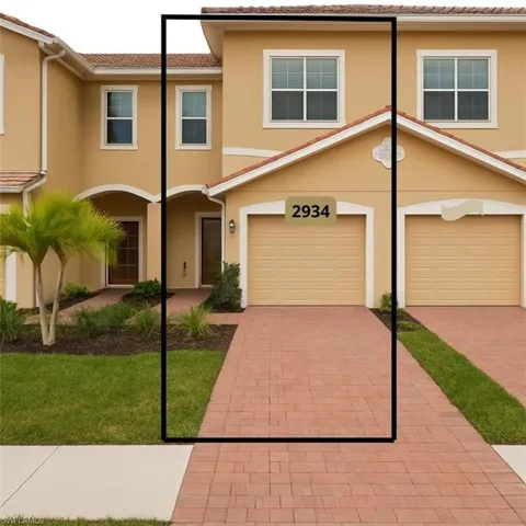2934 Citrus St, Naples, Florida. Esperanza Bustamante, Listing Agent.