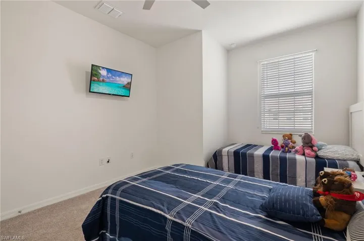 2934 Citrus St, Naples, Florida. Esperanza Bustamante, Listing Agent.