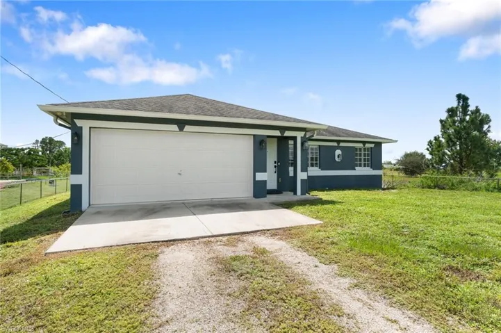 2424  43rd NE AVE, Naples, FL 34120