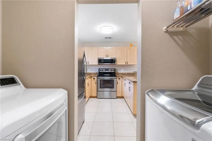 2424  43rd NE AVE, Naples, FL 34120