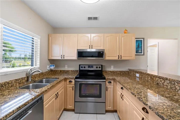 2424  43rd NE AVE, Naples, FL 34120
