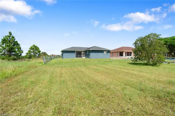 2424  43rd NE AVE, Naples, FL 34120