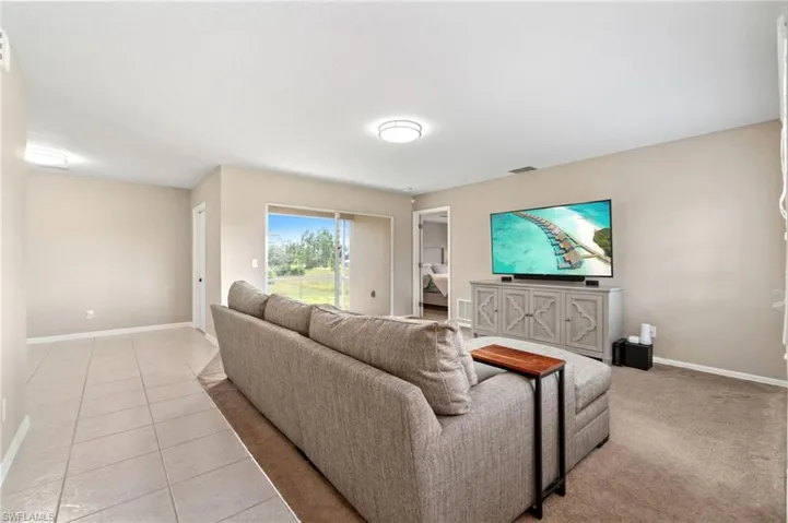 2424  43rd NE AVE, Naples, FL 34120