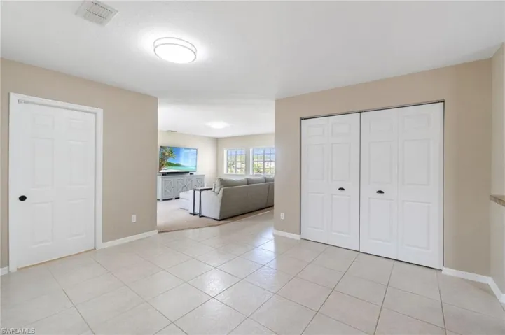 2424  43rd NE AVE, Naples, FL 34120