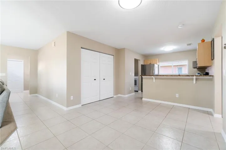 2424  43rd NE AVE, Naples, FL 34120