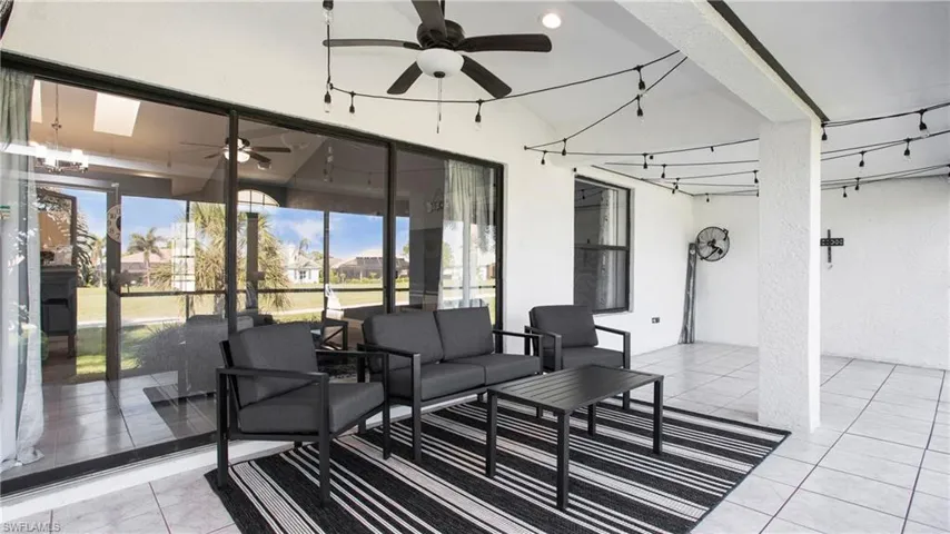 View of lanai with an outdoor hangout area