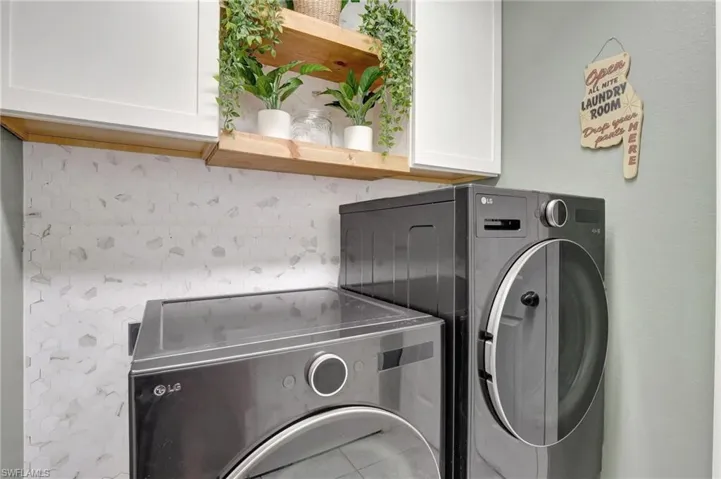Washer and dryer do not convey