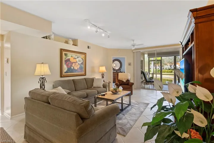2655  Magnolia Park  LN, Naples, FL 34109
