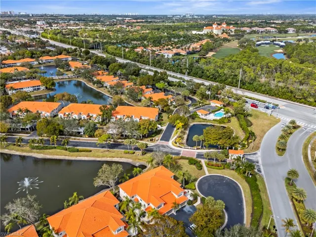 2655  Magnolia Park  LN, Naples, FL 34109