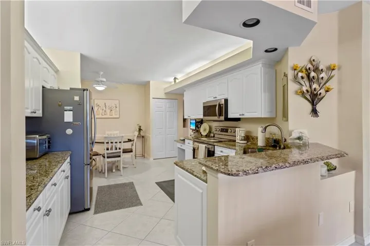 2655  Magnolia Park  LN, Naples, FL 34109