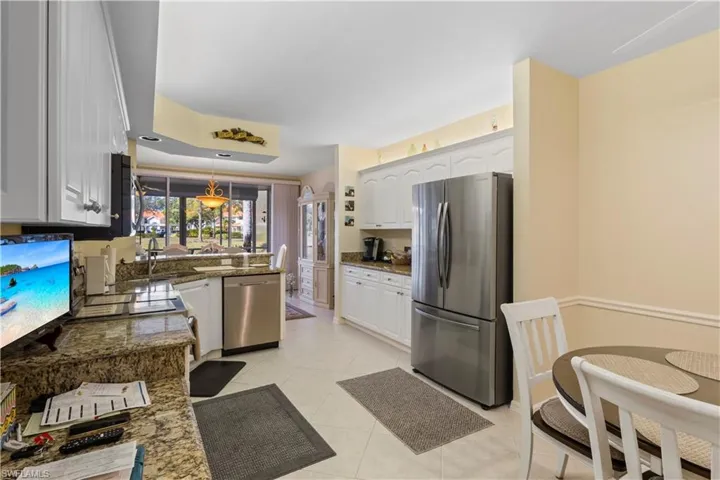 2655  Magnolia Park  LN, Naples, FL 34109