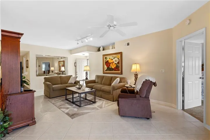 2655  Magnolia Park  LN, Naples, FL 34109