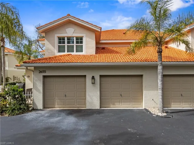 2655  Magnolia Park  LN, Naples, FL 34109