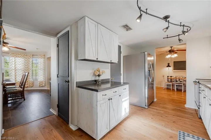 Great flow for entertaining to both the Formal and casual dining spaces.